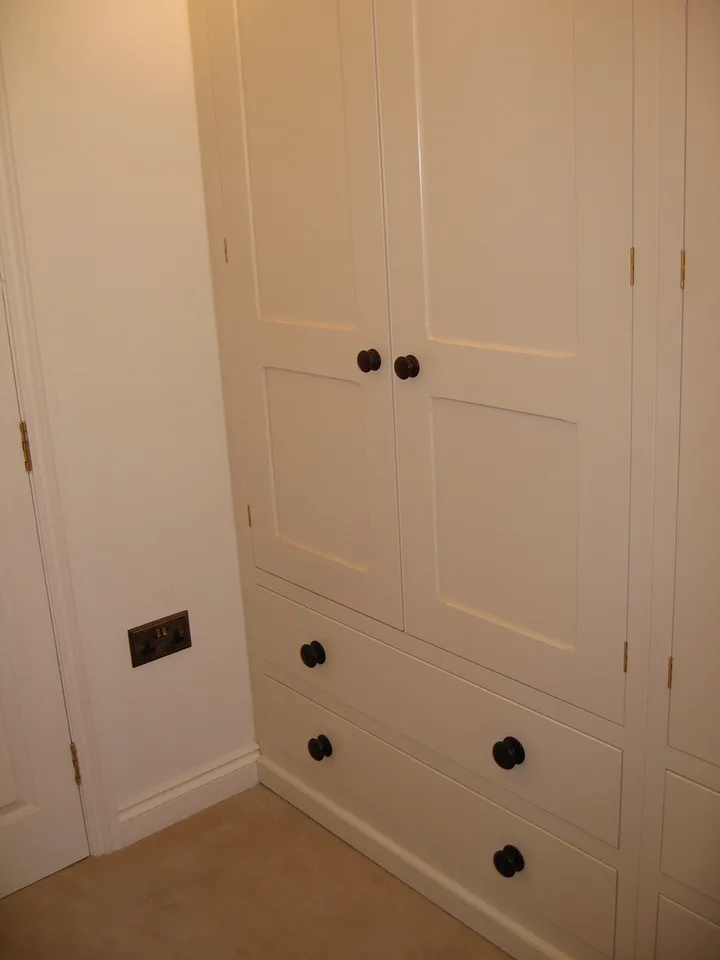 Fitted Dressing Room & Office – photo 2
