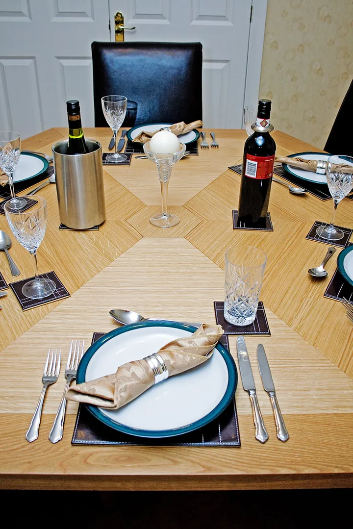 Hexagonal Oak Dining Table – photo 2