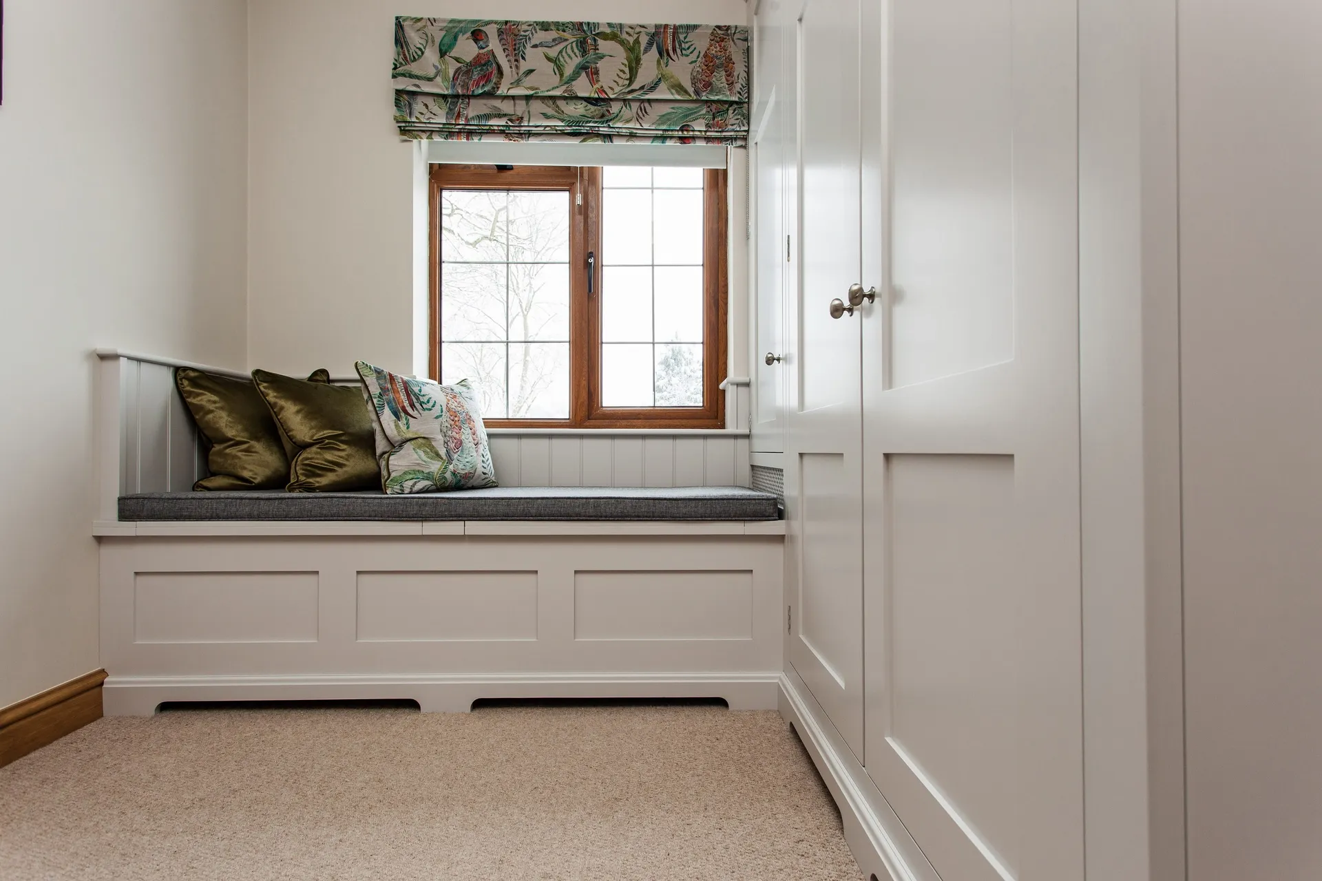 Window Seat & Airing Cupboard – photo 1