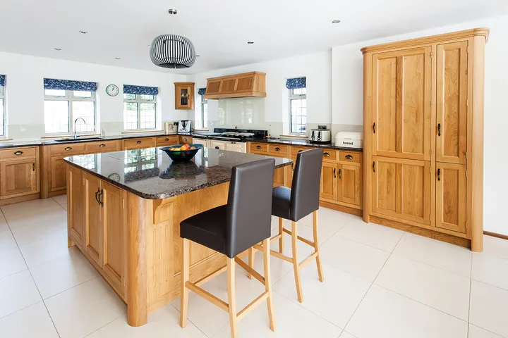 European Oak Kitchen – photo 3