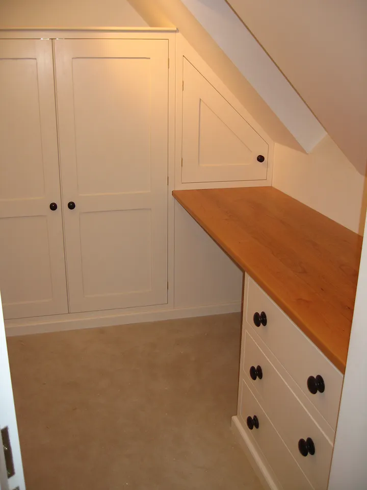 Fitted Dressing Room & Office – photo 7