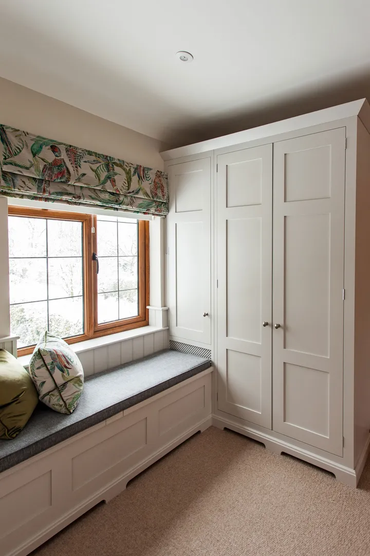 Window Seat & Airing Cupboard – photo 2